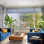 The Sandymount 4*