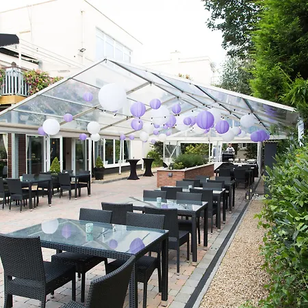 Hotel The Sandymount 4*